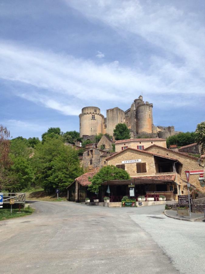 מלון Montcabrier  La Chaumiere מראה חיצוני תמונה